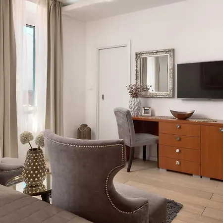 81 Apartman